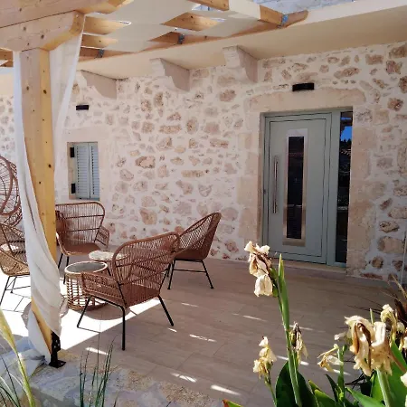 شقة Mangata Homes With Private Pools Spartokhórion